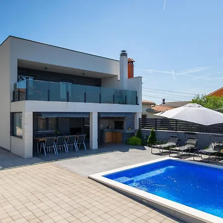 빌라 La Perla By Guide 풀라